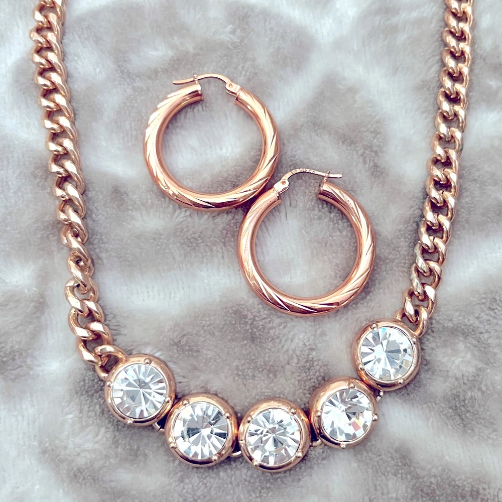 Jessica Simpson rose gold necklace w/ large crystal/rhinestones, plus earrings - Picture 2 of 4